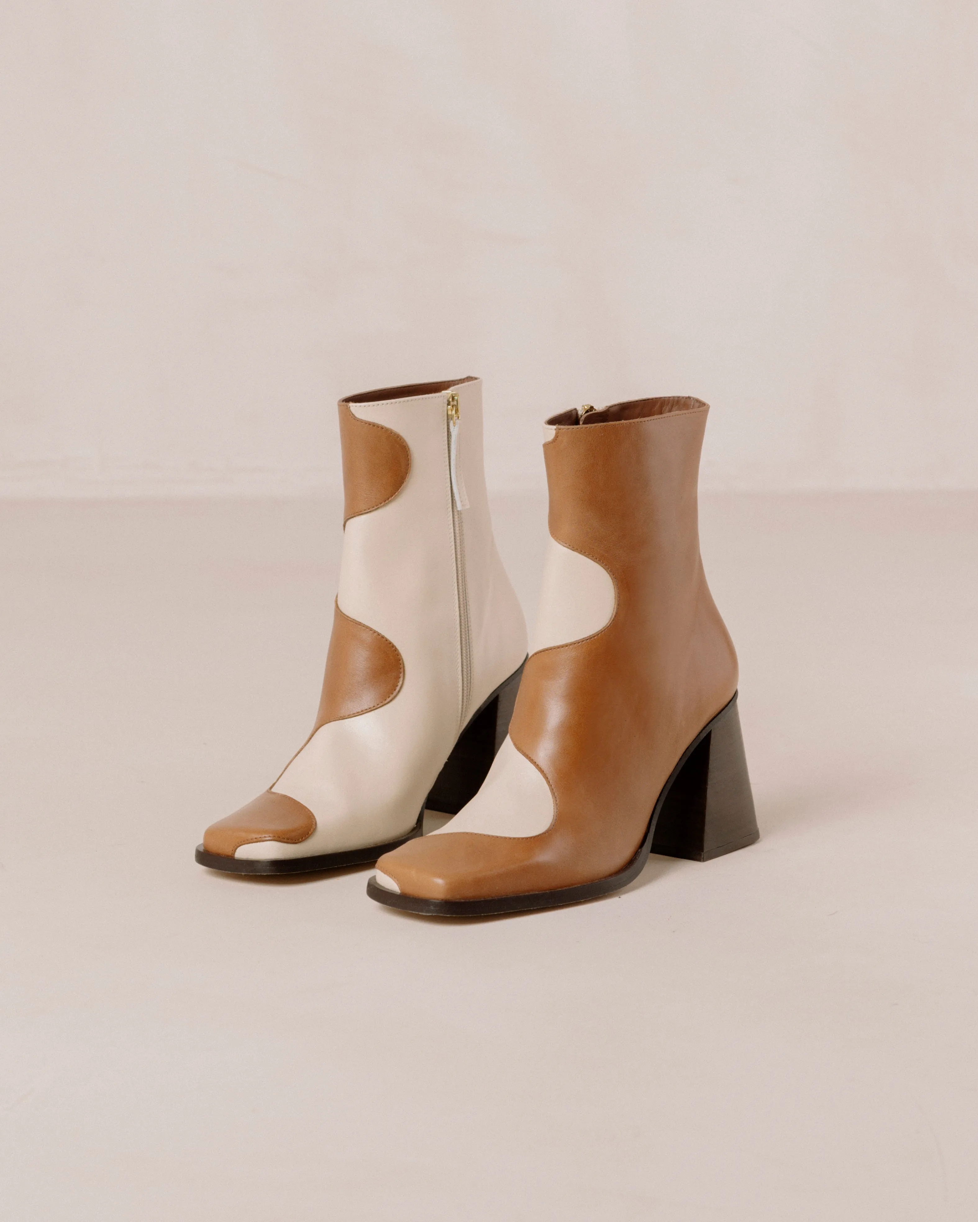 Blair Bicolor Camel Cream Ankle Boots