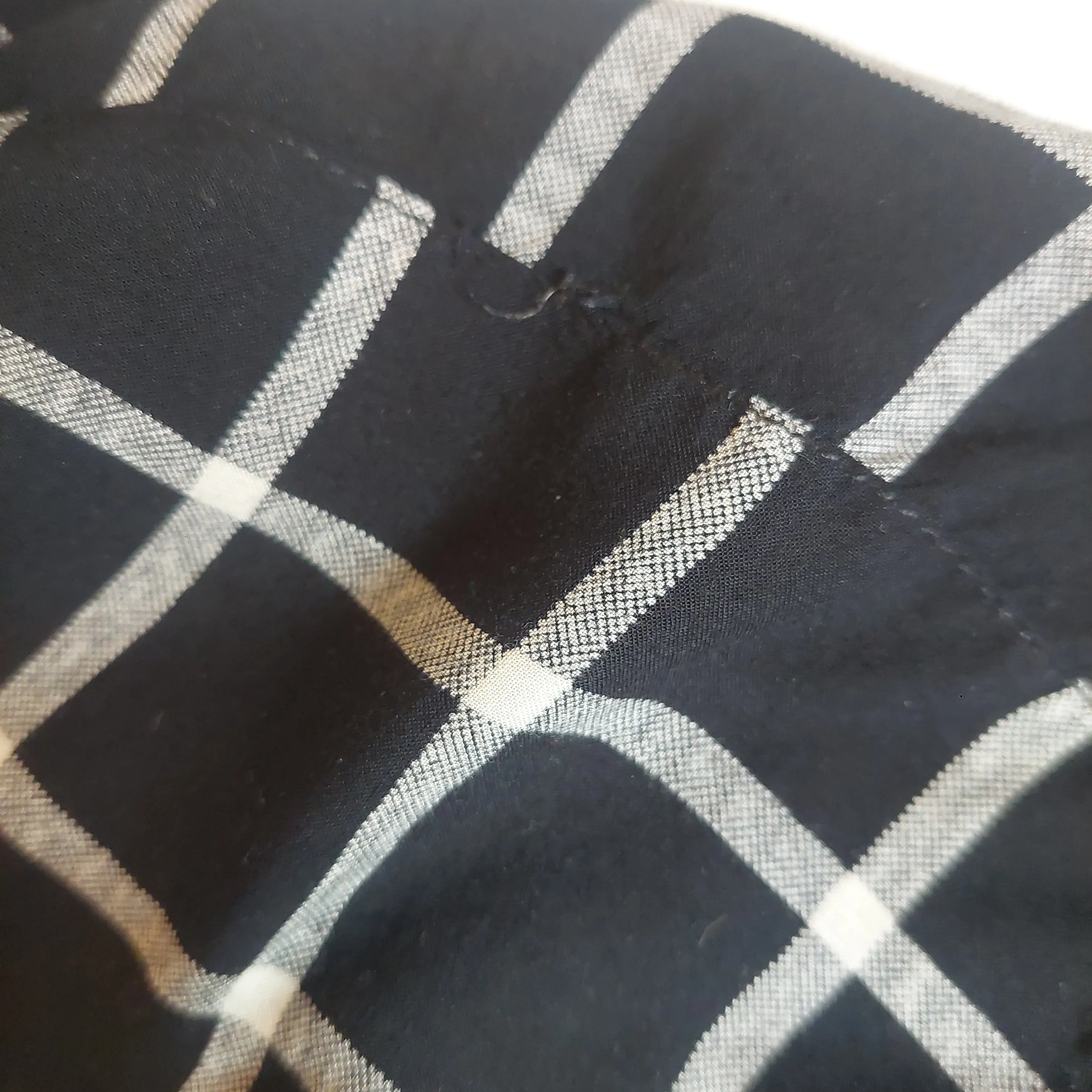 Forever 21 Black & White Checked Soft Collared Shirt | Pre Loved |