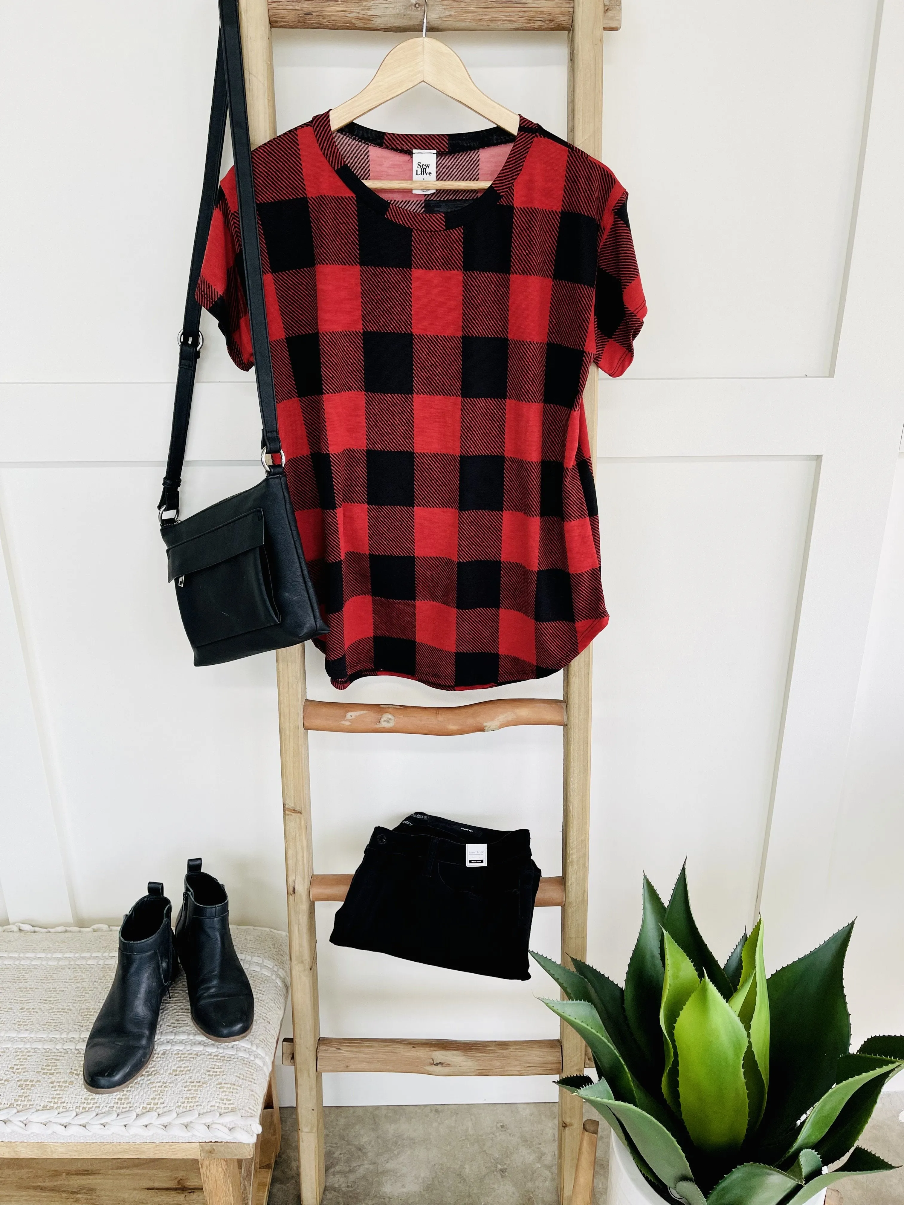 *Size M: Get Your Plaid On Red Top